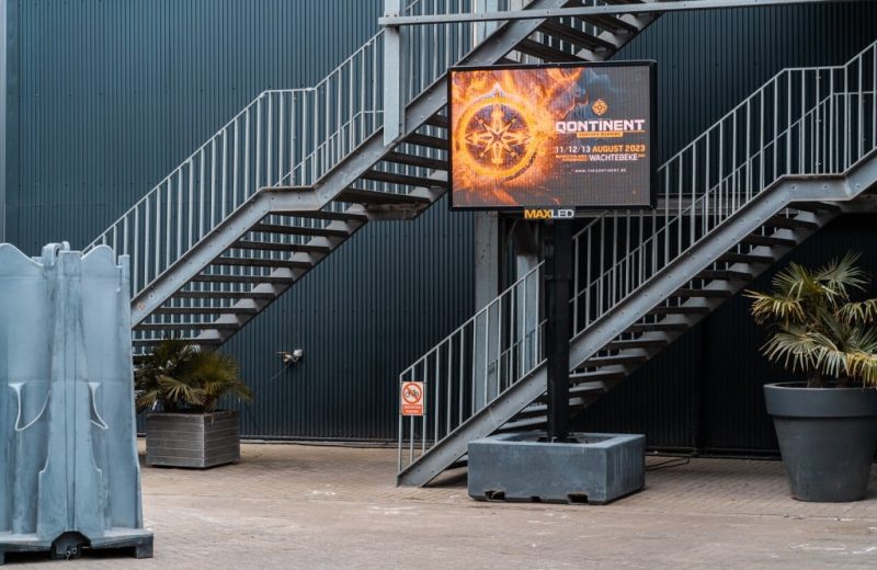 Totem LED mobile de 2,5 m² de Maxled au Sportpaleis d’Anvers